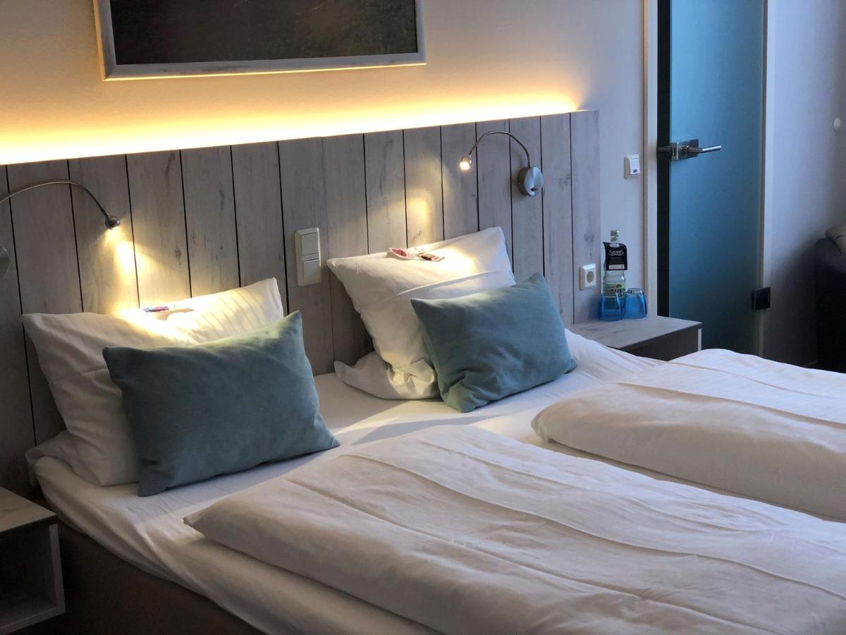 Marc5 Hotel Cadenberge Buitenkant foto